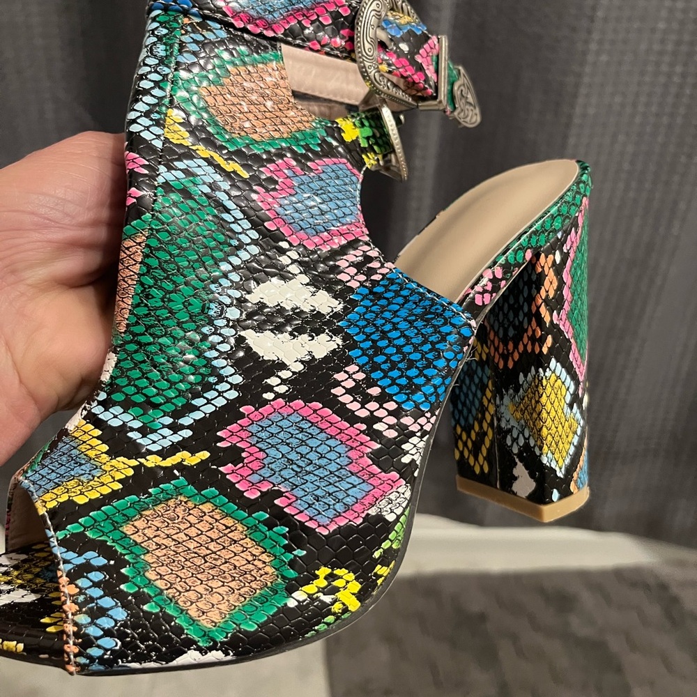 Vibrant Green and Blue Textured Heels